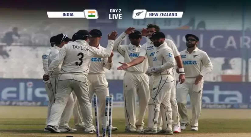 IND vs NZ LIVE Score: भारत के तेज विकेट के बाद अश्विन, उमेश यादव क्रीज पर मौजूद,  IND 326/8