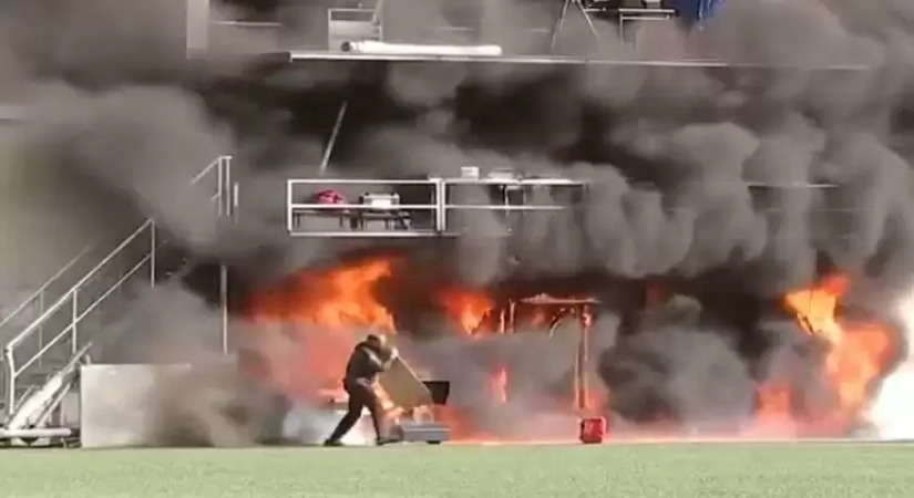 फुटबाल मैच: इंग्लैंड और मेजबान के बीच मैच से पहले स्टेडियम में लगी खतरनाक आग