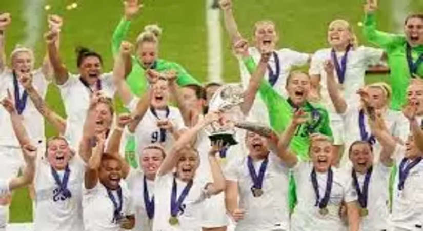  इंग्लैंड की महिला टीम ने जर्मनी को हराकरपहली बार जीता यूरो 2022 का खिताब