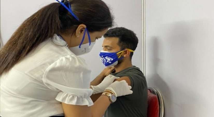 IPL 2021: अजिंक्य रहाणे को कोविड -19 वैक्सीन की पहली खुराक मिली