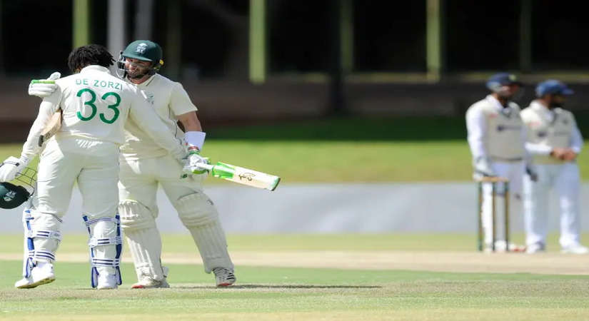 1st Unofficial Test: इंडिया ए के गेंदबाजों की हुई जमकर धुनाई, मलान-स्मिथ ने ठोके धमाकेदार शतक