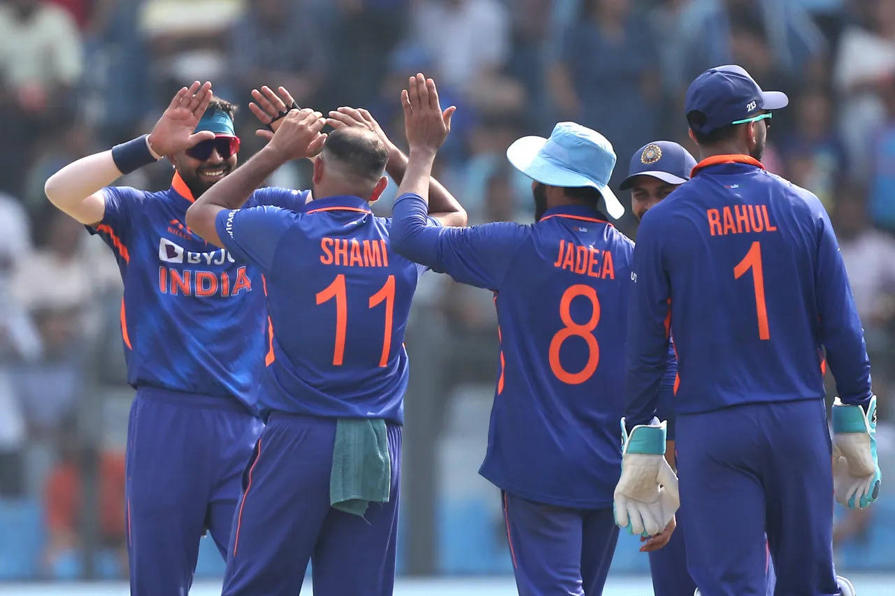 IND vs AUS: जडेजा-राहुल की जोड़ी ने बना दिये कई रिकॉर्ड, तो हार्दिक ने पहले ही मैच में रचा इतिहास, पहले ODI में बने कुल 11 महारिकॉर्ड