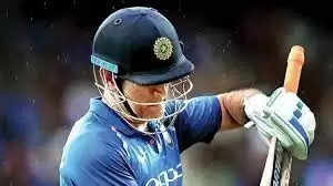 महेंद्र सिंह धोनी की वो 3 सबसे बड़ी गलतियां, जिसने भारतीय क्रिकेट की छवि पर धब्बा नहीं बल्कि चार चाँद लगाए