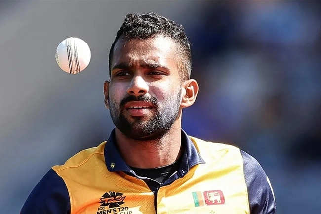Chamika Karunaratne Ban: क्रिकेटर चमिका करुणारत्ने पर श्रीलंकाई बोर्ड ने लगाया एक साल का बैन, जानें वजह