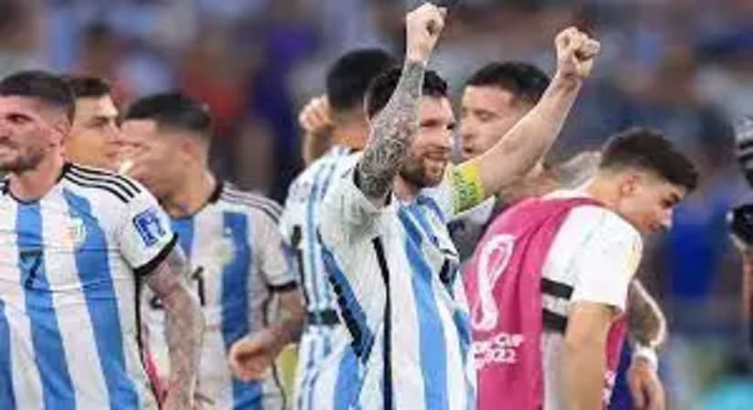 FIFA World Cup 2022: अर्जेंटीना ने रोमांचक मैच में ऑस्ट्रेलिया को हराकर क्वार्टरफाइनल में मारी एंट्री, मेसी ने दागा 1000वें मैच में गोल