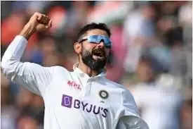 द्रविड़-गावस्कर को पछाडकर विराट कोहली ने टेस्ट मैचों मे लगाया ‘कैचों का शतक’