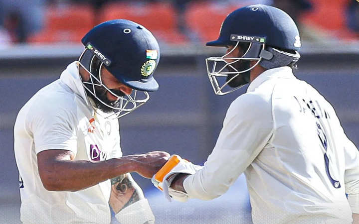 IND Vs AUS Test Live: विराट कोहली ने टेस्ट क्रिकेट में 28वां शतक लगाया, भारत का स्कोर 400 रन के पार 
