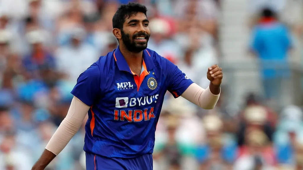 ‘पिटाऊ’ भुवनेश्वर कुमार से अच्छा 19वां ओवर फेंक सकते हैं ये 3 गेंदबाज, नंबर-2 पर है भारत का सबसे बड़ा हथियार