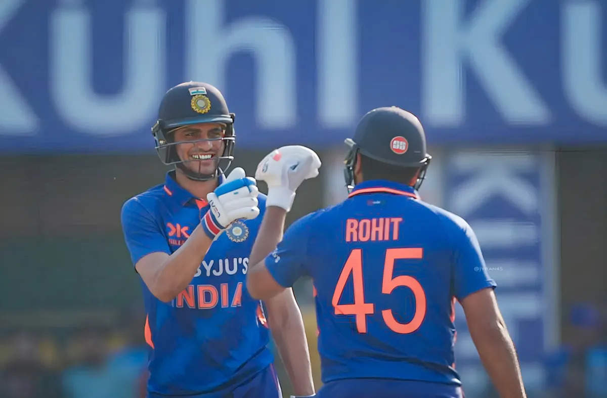 IND vs NZ LIVE Score: भारत की पारी के 100 रन पुरे, रोहित भी फिफ्टी के करीब