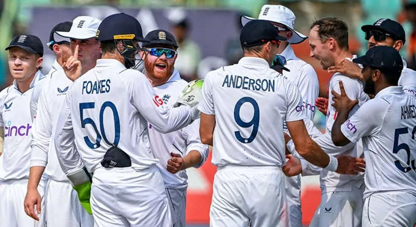 किंग कोहली की वापसी के खौफ से भारत छोड़ भागी इंग्लैंड टीम, मुख्य कोच के सफाई देते-देते छूटे पसीने